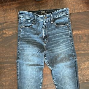 Abercrombie & Fitch dark skinny jeans